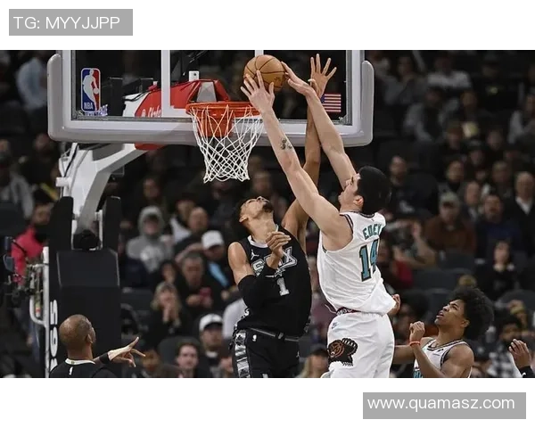 2016季后赛激战回顾灰熊与马刺的巅峰对决与精彩瞬间分析